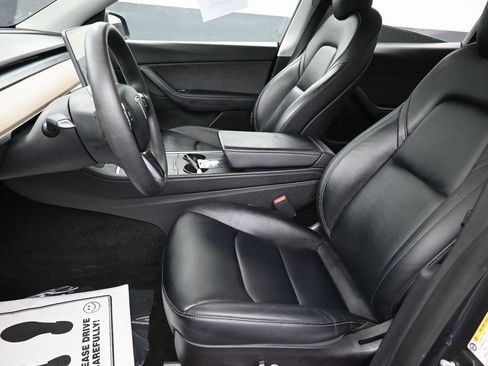 Used 2022 Tesla Model Y Performance image 25
