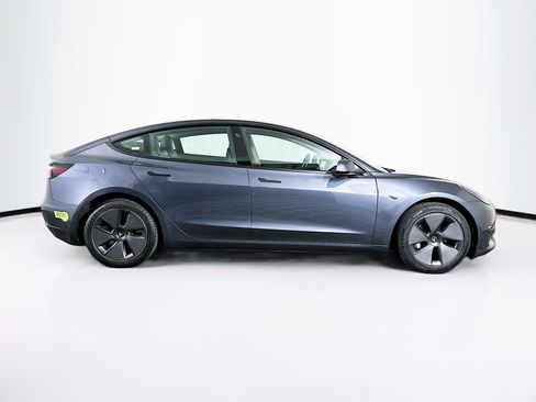 Used 2023 Tesla Model 3 Standard Range image 10
