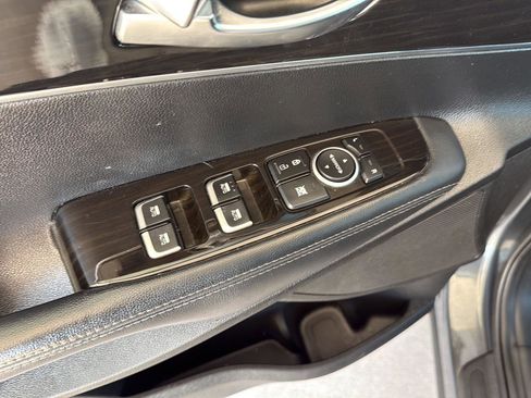 Used 2020 Kia Sorento LX w/ LX I4 Convenience Package AWD/4WD image 14