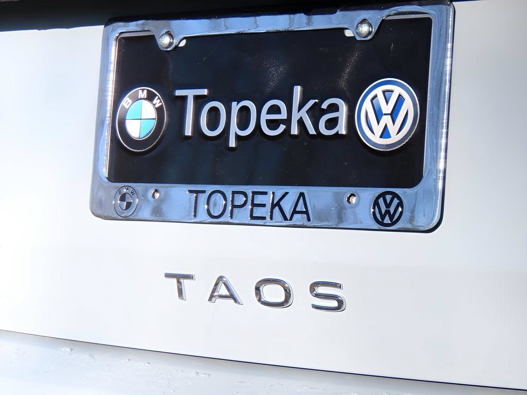 New 2025 Volkswagen Taos SE AWD/4WD image 34