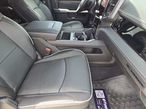 New 2026 RAM 2500 Limited AWD/4WD image 12