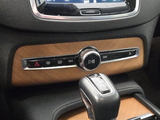 Used 2022 Volvo XC90 T6 Momentum w/ Advanced Package AWD/4WD image 26