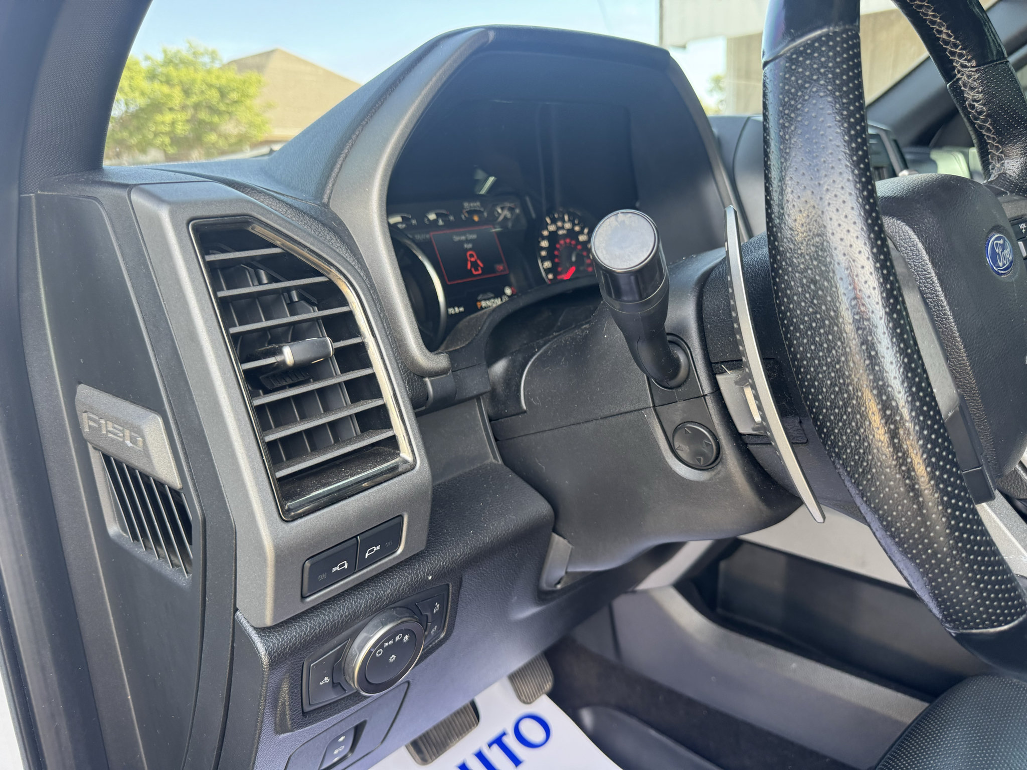 Used 2018 Ford F150 Raptor w/ Equipment Group 802A Luxury AWD/4WD image 24