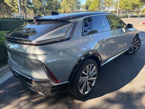 Certified 2024 Cadillac Lyriq Luxury image 4