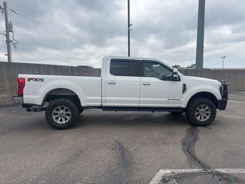 Used 2019 Ford F250 XLT w/ XLT Premium Package image 8