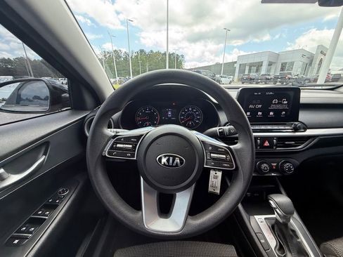Used 2020 Kia Forte LXS FWD image 14