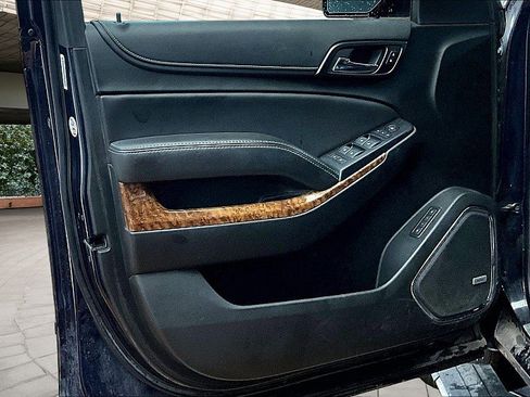 Used 2019 Chevrolet Tahoe Premier RWD image 25