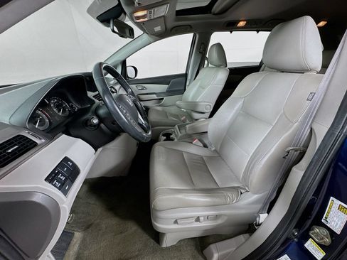 Used 2017 Honda Odyssey EX-L image 12
