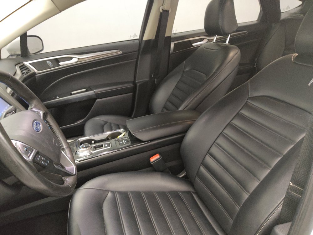 Used 2020 Ford Fusion SEL FWD image 17