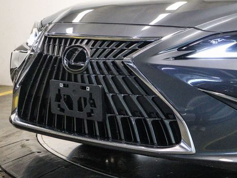 Certified 2025 Lexus ES 350 w/ Accessory Package (Z2) FWD image 8