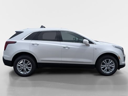 Used 2026 Cadillac XT5 Luxury FWD image 3