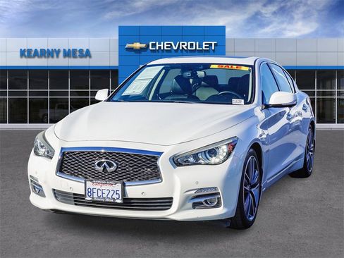 Used 2016 INFINITI Q50 Hybrid w/ Technology Package image 3