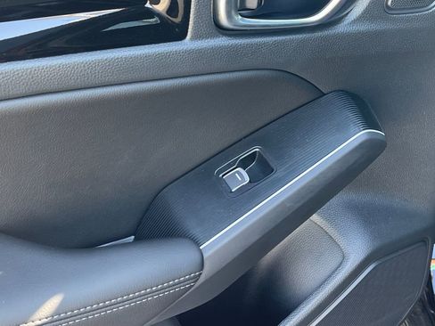 Used 2025 Honda Civic Sport image 26