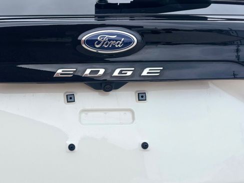 Certified 2024 Ford Edge SEL w/ Convenience Package image 8
