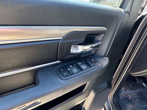 Certified 2024 RAM 1500 Warlock AWD/4WD image 23