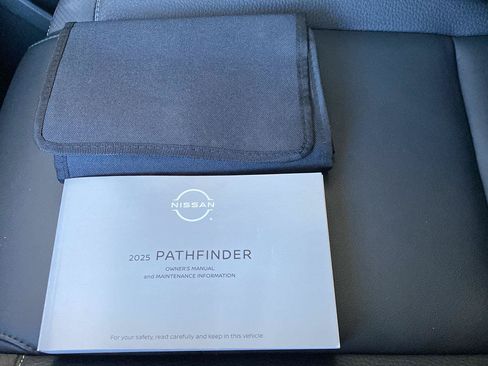 Certified 2025 Nissan Pathfinder SL FWD image 47