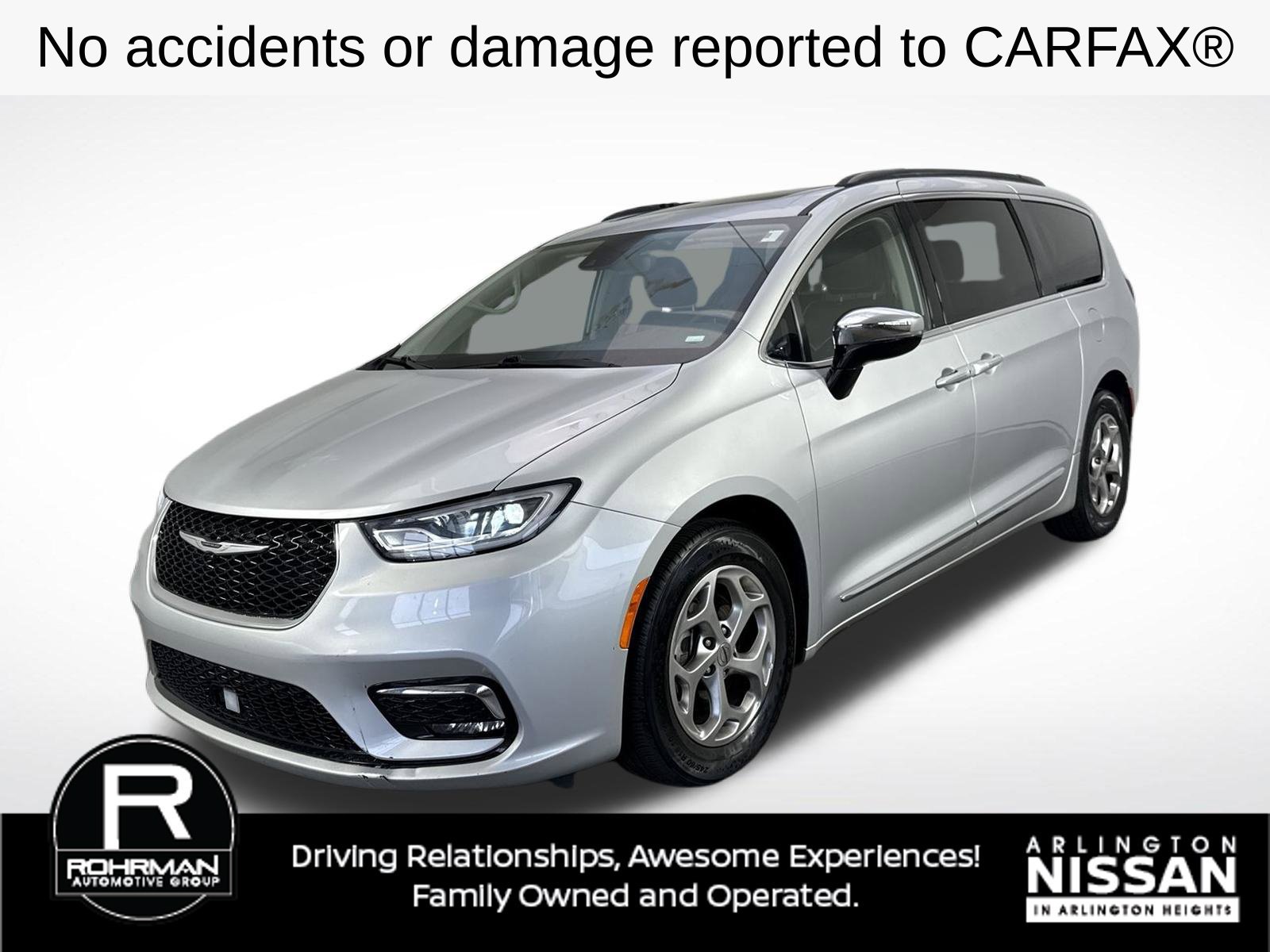 Used 2023 Chrysler Pacifica Limited FWD image 2
