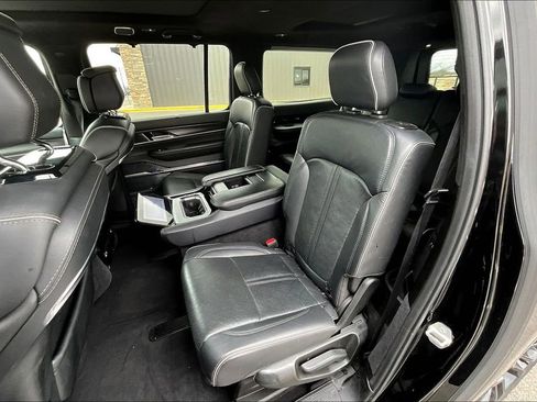 Used 2024 Jeep Grand Wagoneer L Series II w/ Quick Order Packagew 28T AWD/4WD image 22