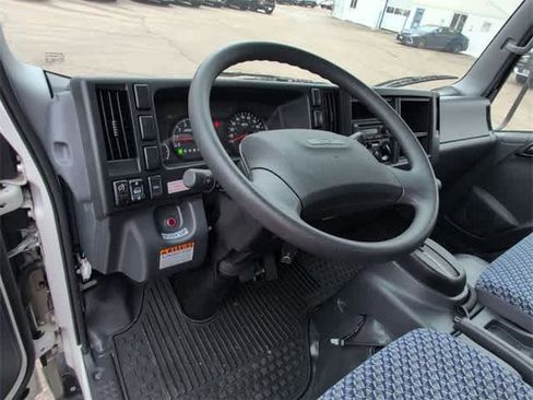 Used 2024 Chevrolet Low Cab Forward image 10