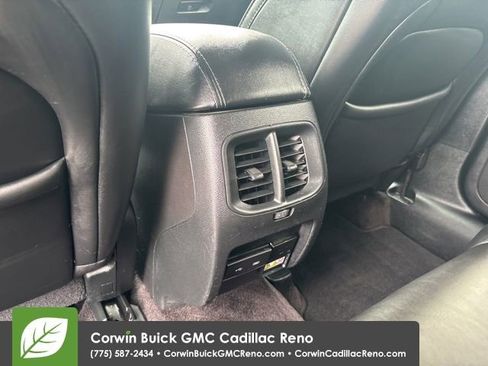 Used 2019 Jeep Cherokee Latitude Plus w/ Comfort/Convenience Group image 22