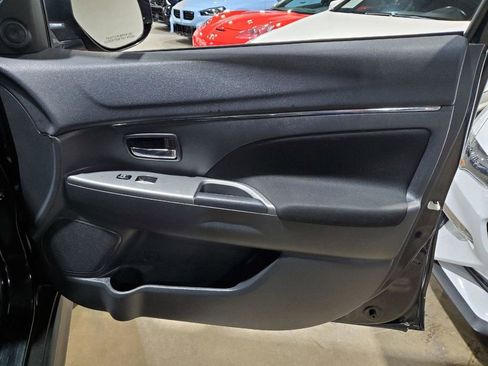 Used 2020 Mitsubishi Outlander Sport SE image 16