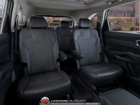 New 2025 Kia Sorento EX w/ Panoramic Sunroof Package image 18