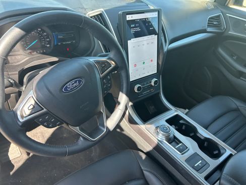 Used 2024 Ford Edge SEL w/ Convenience Package AWD/4WD image 11