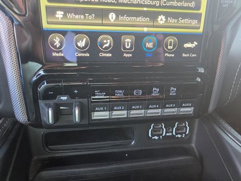 Used 2021 RAM 3500 Limited AWD/4WD image 9