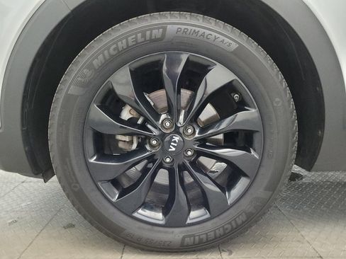 Used 2020 Kia Sorento EX FWD image 31