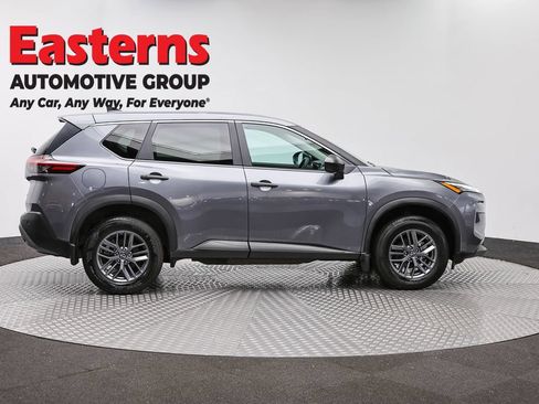 Used 2023 Nissan Rogue S AWD/4WD image 4