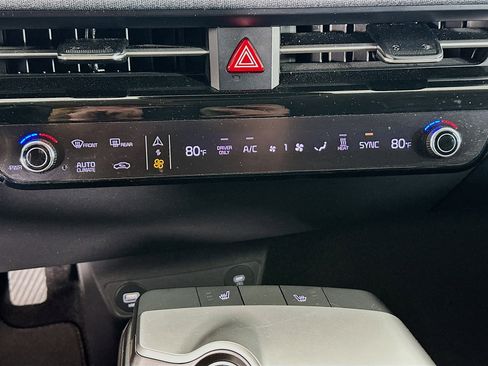 Used 2023 Kia EV6 Light image 24