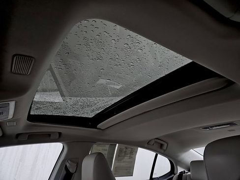 Certified 2025 Lexus ES 350 w/ Premium Package image 16