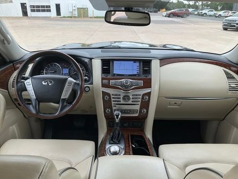 Used 2019 INFINITI QX80 Luxe w/ 22" Wheel Package AWD/4WD image 4