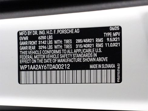 New 2026 Porsche Cayenne image 24