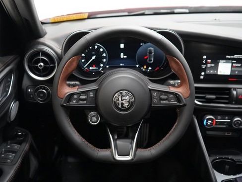 New 2025 Alfa Romeo Giulia Intensa w/ Driving Assist Package image 12