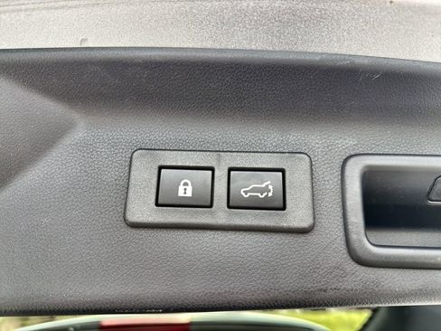 Used 2026 Subaru Forester Premium AWD/4WD image 37