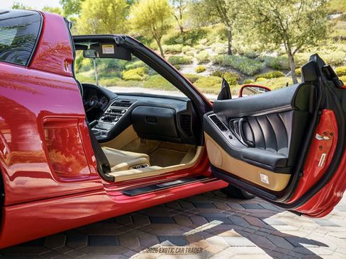 Used 2004 Acura NSX T RWD image 52