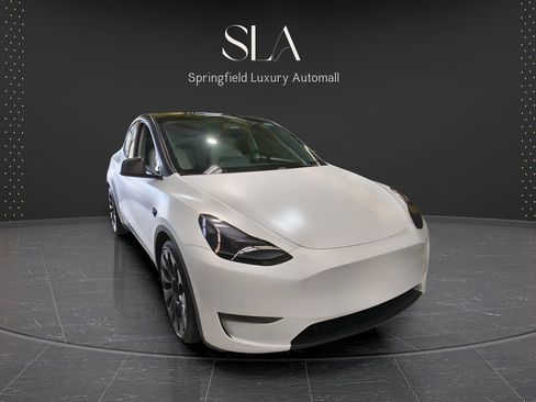 Used 2023 Tesla Model Y Performance AWD/4WD image 1