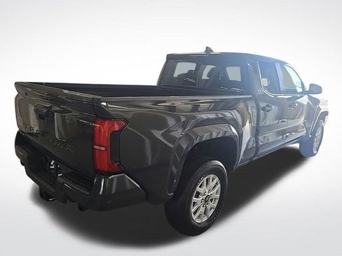Used 2024 Toyota Tacoma SR5 image 4