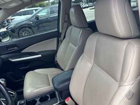 Used 2016 Honda CR-V Touring image 4