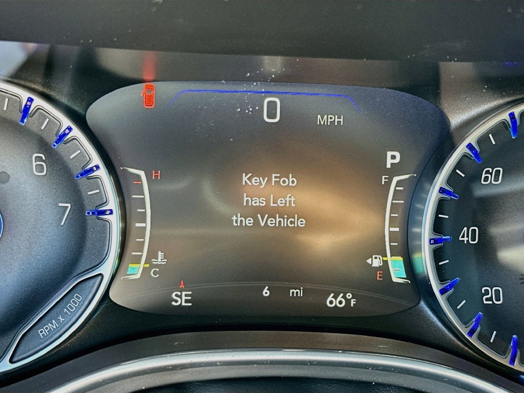 New 2027 Chrysler Pacifica Select FWD image 15