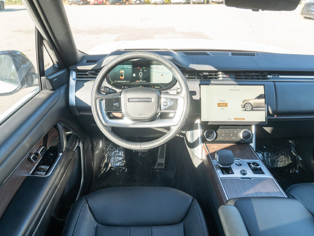 Used 2023 Land Rover Range Rover SE AWD/4WD image 13