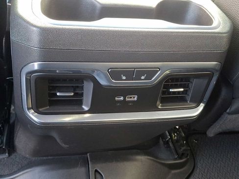Used 2022 GMC Sierra 1500 Denali AWD/4WD image 11