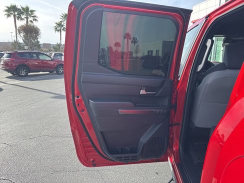 Used 2026 Toyota Tacoma TRD Sport image 15