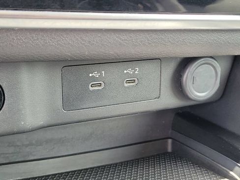 Used 2024 Nissan Rogue S FWD image 30