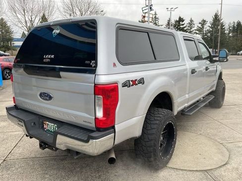 Used 2019 Ford F250 XLT image 8