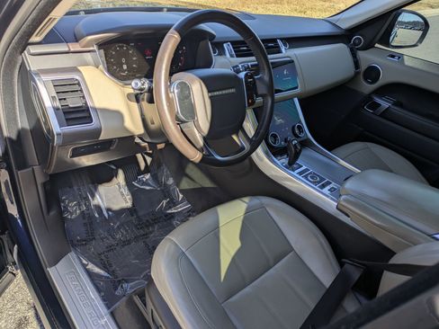 Used 2020 Land Rover Range Rover Sport HSE image 9