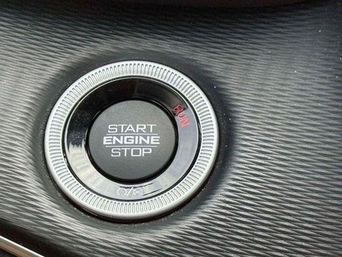 Certified 2023 Jeep Grand Cherokee Laredo w/ Luxury Tech Group I AWD/4WD image 26