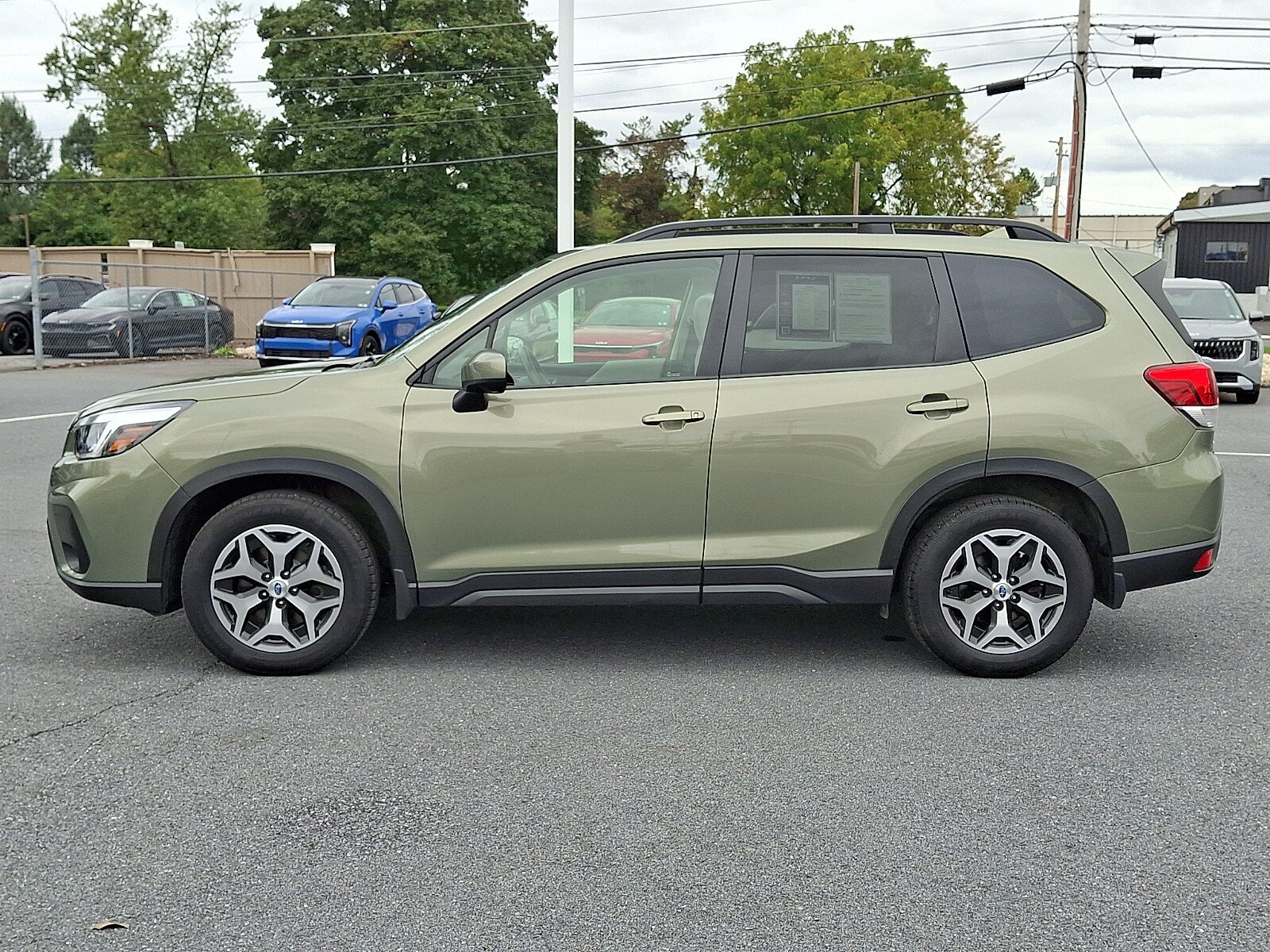 Used 2019 Subaru Forester Premium AWD/4WD image 8