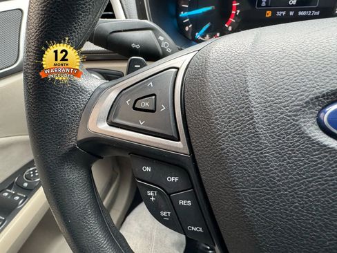 Used 2017 Ford Fusion SE image 31